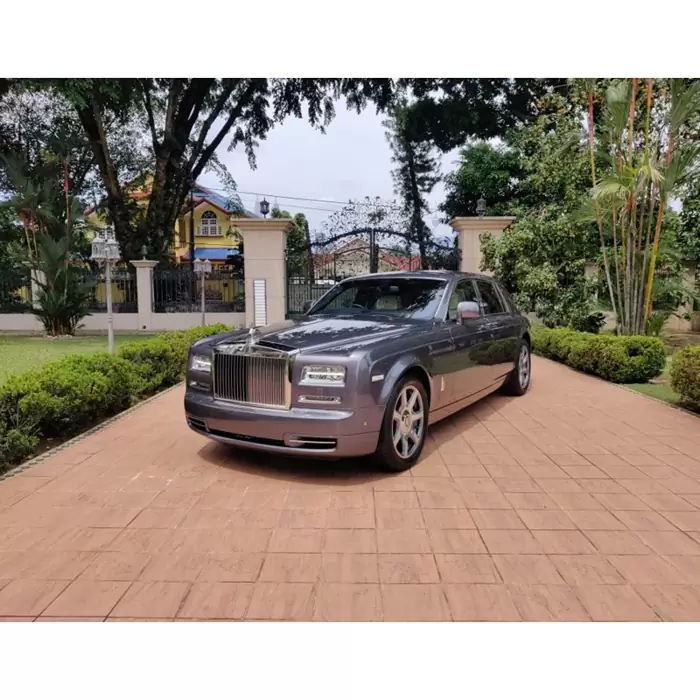 Rolls Royce Phantom Car Rental