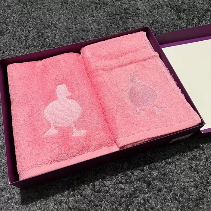 Duck Towel Set in Pink (Bath & Hand Towel)