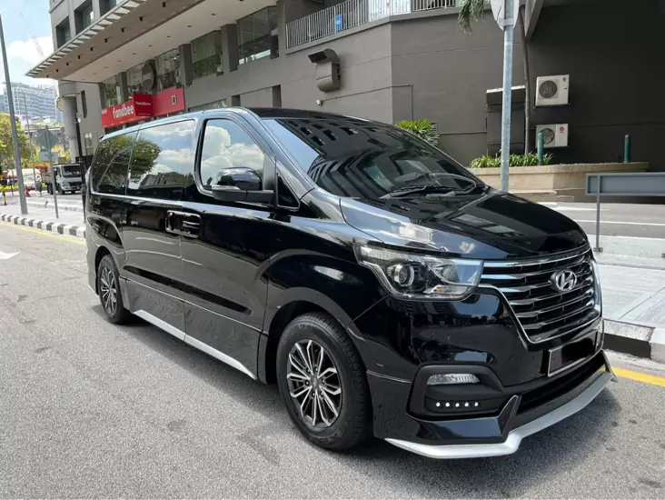Hyundai Starex 2.5 (10seater) Diesel For Rent